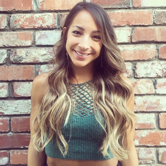 Meet your Posher! @aylaconsuela - Picture 3 of 4